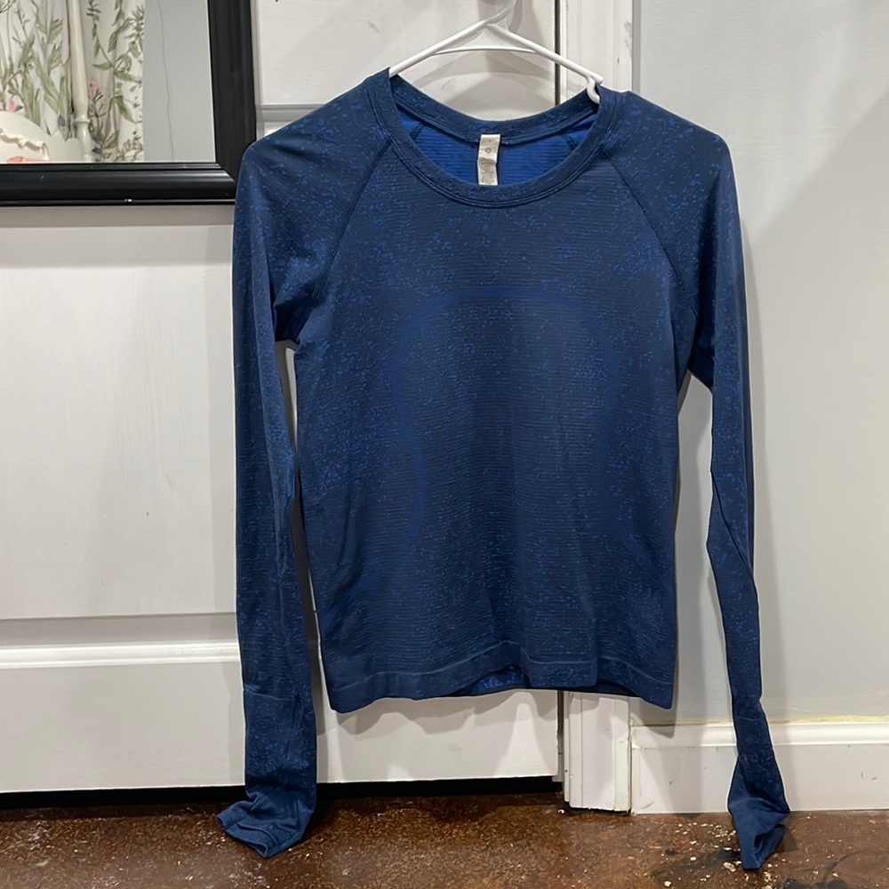 Lululemon swiftly tech blue cropped long sleeve